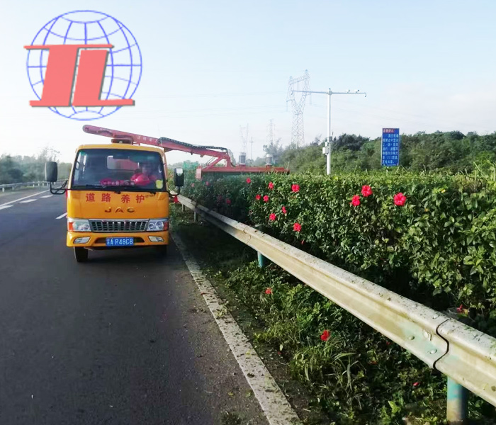 开封绿化修剪车